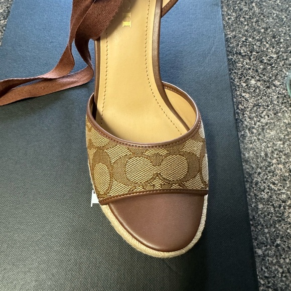 Authentic Coach Patrice Signature Jacquard Espadrille Sandals ❤️ - Picture 2 of 8